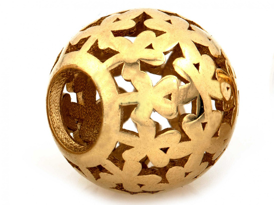 Złoty charms do bransoletki ażurowa kulka