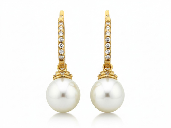 Kolczyki złote małe kółeczka z wiszącą perłą