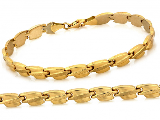 Złota bransoletka z tłoczonych elementów