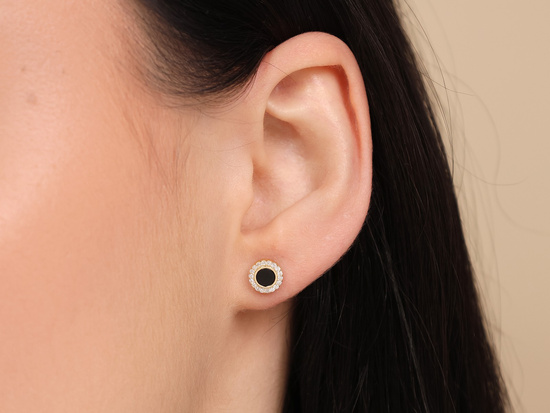 Kolczyki złote na sztyfcie okrągłe z onyksem i cyrkoniami