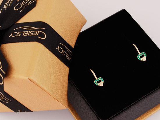 Kolczyki dla dziewczynki z zielonym serduszkiem na prezent