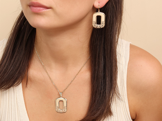 Duża złota zawieszka prostokątna satynowana