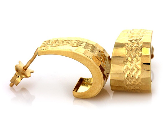 Złote kolczyki eleganckie ponadczasowe