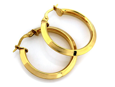 Złote koła kolczyki dla każdej kobiety