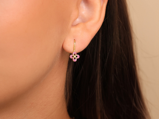 Kolczyki złote angielskie z czerwonymi cyrkoniami