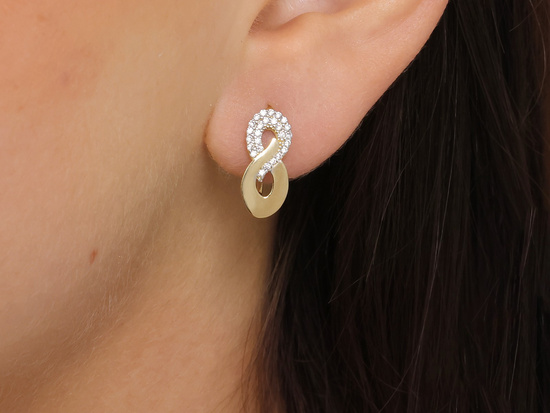 Kolczyki złote nieskończoność na angielskim zapięciu