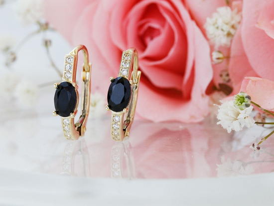 Kolczyki złote angielskie z czarnymi cyrkoniami