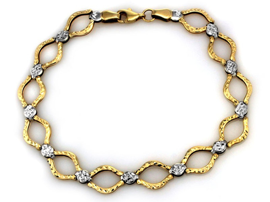 Złota bransoletka idealna na Dzień Matki