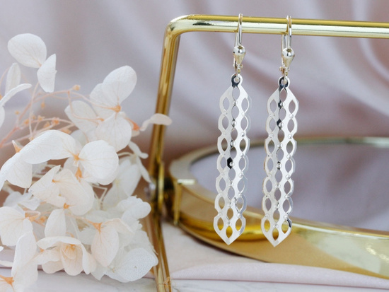 Kolczyki złote długie sztywne ażurowe