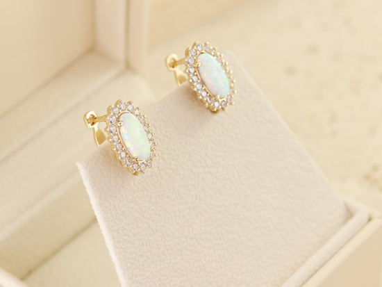 Kolczyki złote angielskie z opalem i cyrkoniami