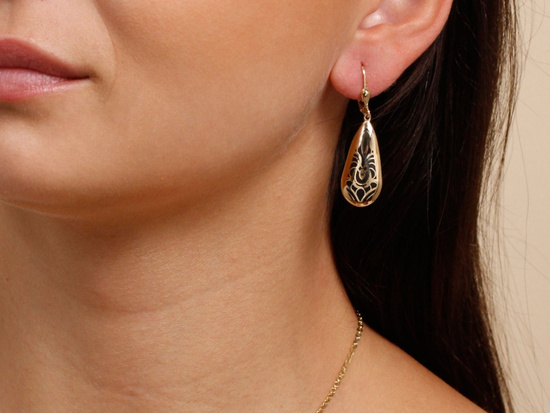 Kolczyki złote wiszące sztywne dmuchane z czarną emalią