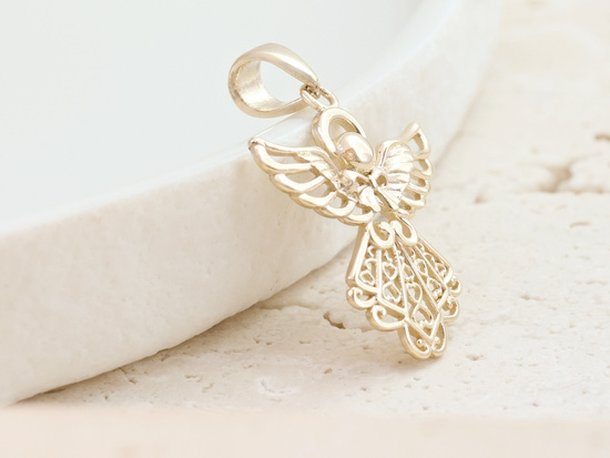 Zawieszka złota aniołek ażurowy wisiorek