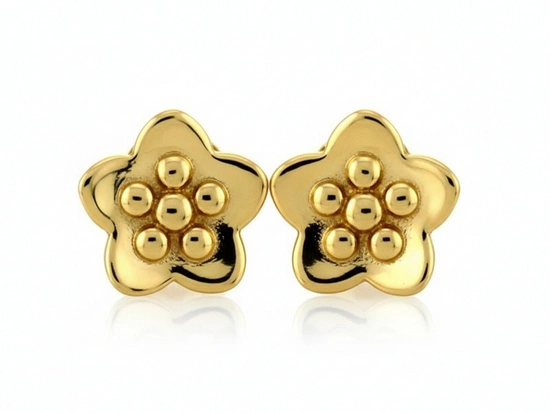 Kolczyki kwiatki złote kwiatuszki przy uchu