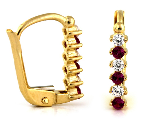 Kolczyki złote jak przecinki z czerwonymi i białymi cyrkoniami