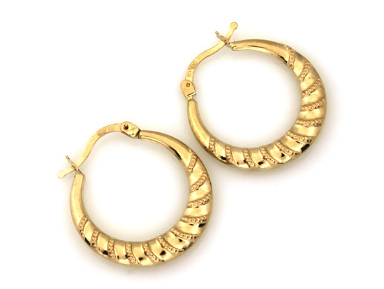 Kolczyki złote koła zdobione idealne dla dojrzałej kobiety