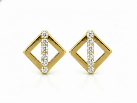 Kolczyki złote delikatne kwadratowe na sztyfcie