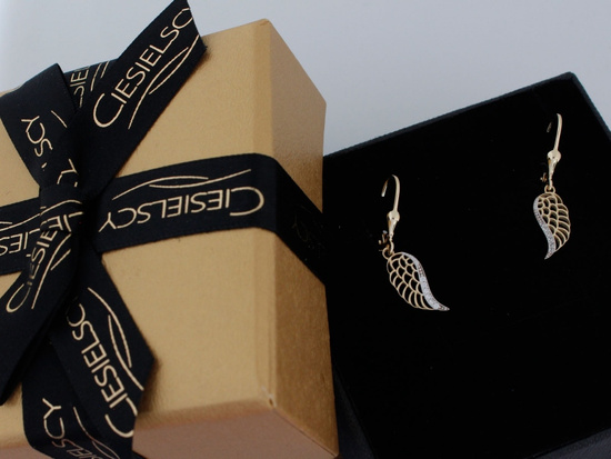 Kolczyki złote wiszące ażurowe skrzydła