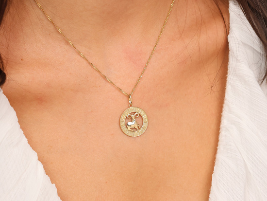 Złota zawieszka zodiak Baran okrągły wisiorek