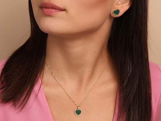 Kolczyki złote serce na sztyfcie z malachitem