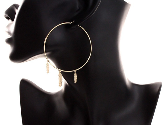 Kolczyki złote duże koła 58mm z wiszącymi piórami