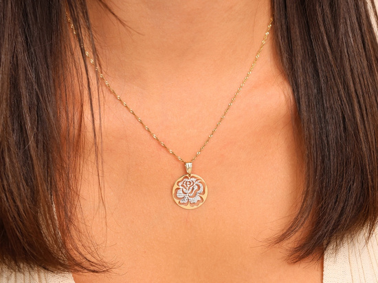 Złota zawieszka róża okrągła duża