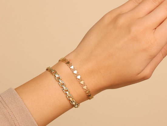 Złota bransoletka ze składanych elementów na każdą okazję