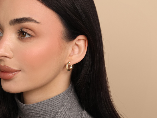 Kolczyki złote kółka małe z drogą grecką 18mm