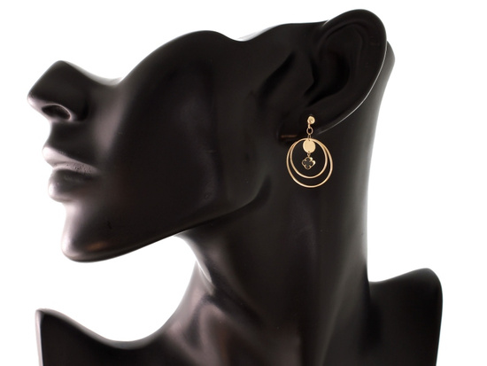 Kolczyki złote wiszące z czarnym kwiatkiem