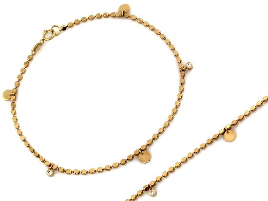 Delikatna złota bransoletka z zawieszkami