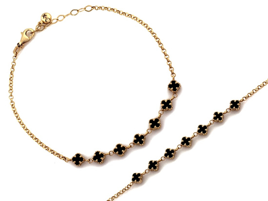 Złota bransoletka kwiatki z czarnymi kwiatkami