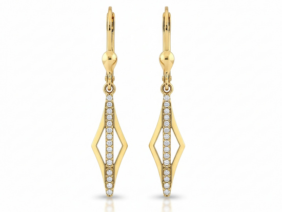 Złote kolczyki wiszące na zapięciu angielskim