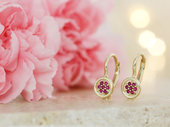 Kolczyki złote angielskie delikatne z czerwonymi cyrkoniami