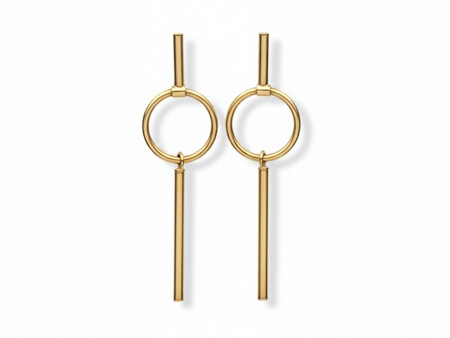 Złote kolczyki długie modne nowoczesne