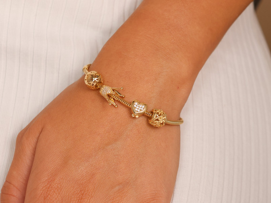 Zawieszka złota ażurowa kulka charms beads do bransoletki