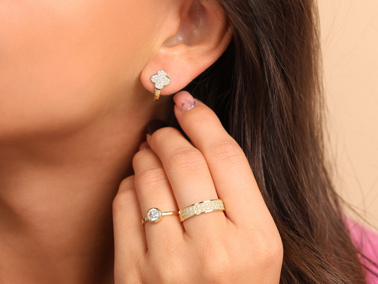 Kolczyki złote angielskie subtelne z cyrkoniami