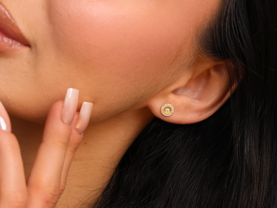 Małe kółeczka z cyrkoniami kolczyki sztyfty