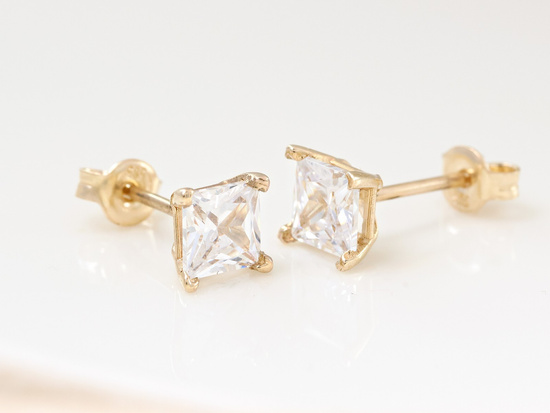 Złote kolczyki z cyrkonią na sztyfcie