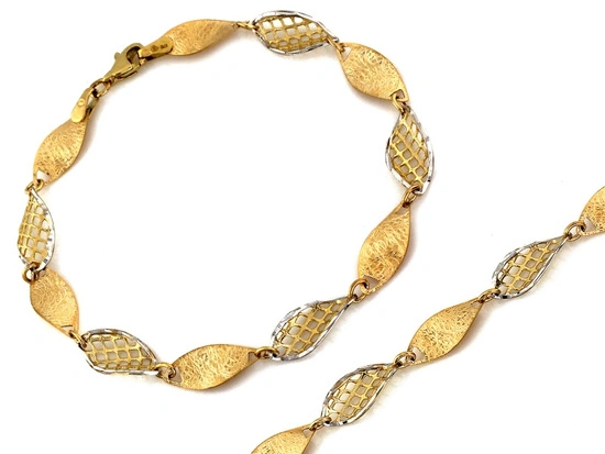 Bransoletka złota z ażurowymi elementami