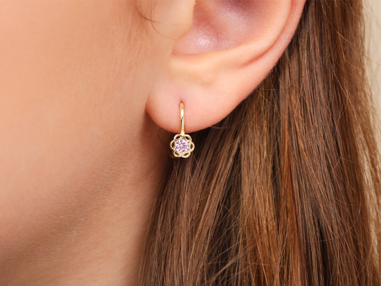 Kolczyki złote delikatne dyskretne z cyrkonią