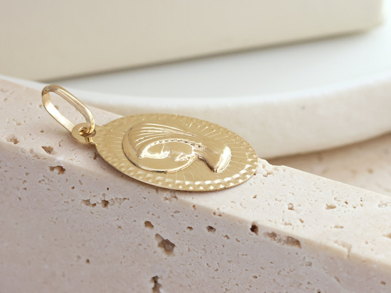 Medalik złoty Matka Boża z profila