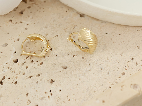 Kolczyki złote angielskie zapięcie frezowane blaszki