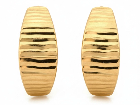 Złote kolczyki błyszczące angielskie wygodne