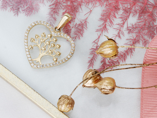 Zawieszka złota drzewko szczęścia w sercu