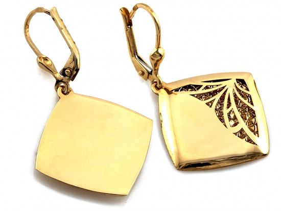 Kolczyki złote wiszące kwadratowe z ażurem efektowne