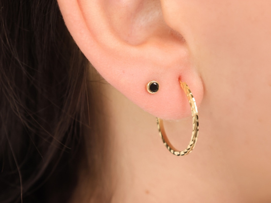 Delikatne złote kolczyki koła 22mm