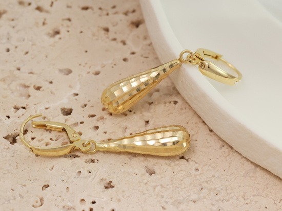 Kolczyki złote angielskie z wiszącą kroplą