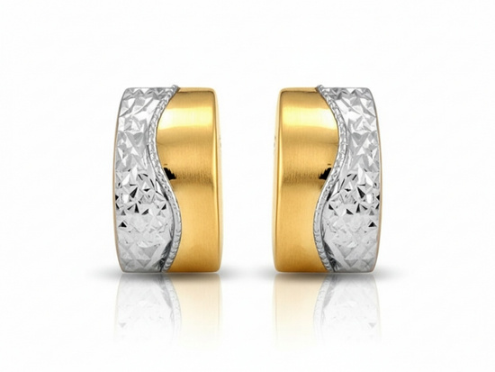 Diamentowane złote kolczyki na angielskim zapięciu