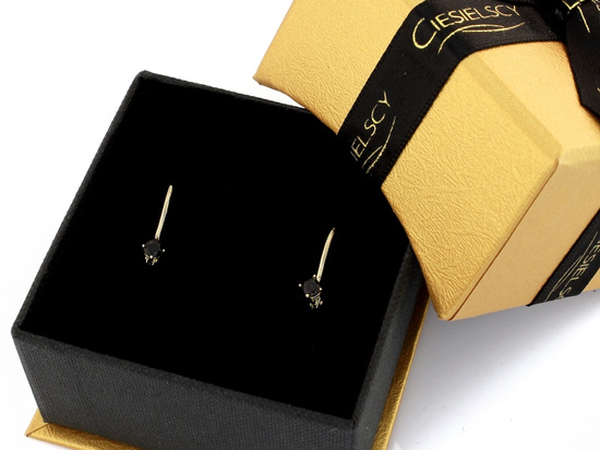 Kolczyki złote angielskie z czarnym kamieniem