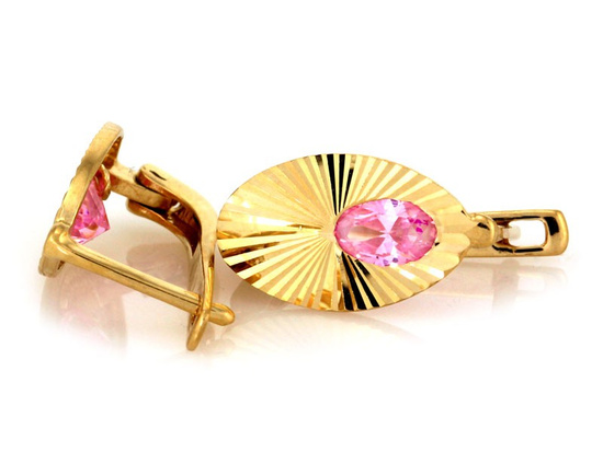 Kolczyki złote z różową cyrkonią