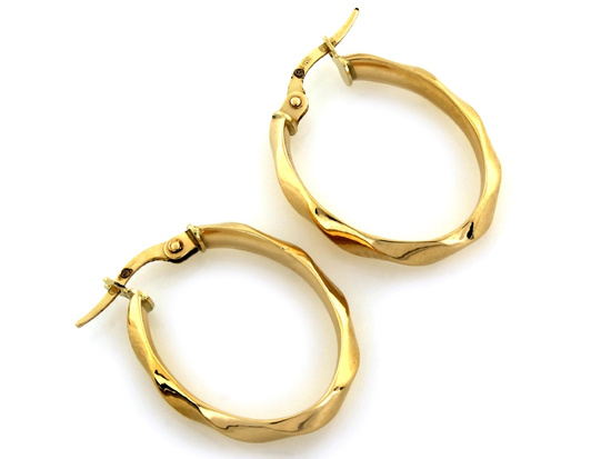 Owalne złote kolczyki zdobione angielskie